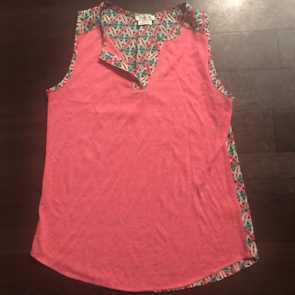 Van Heusen sleevless top